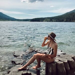 Meet your Posher, Juliette